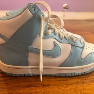 Nike High-Top Sneakers in Blue and White